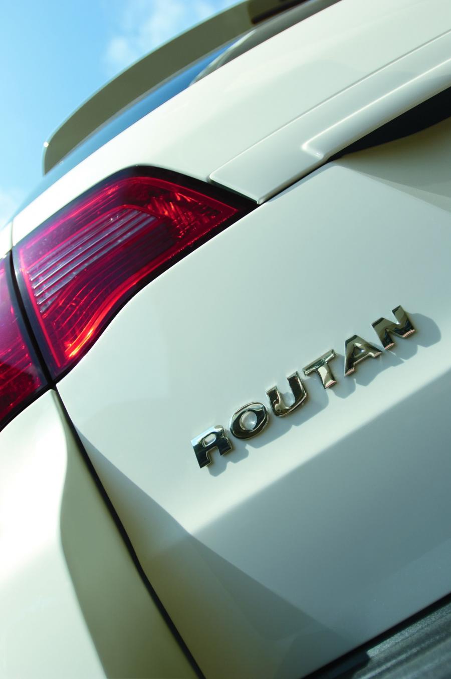  Volkswagen Routan 2009 года  (фото 73 из 80)